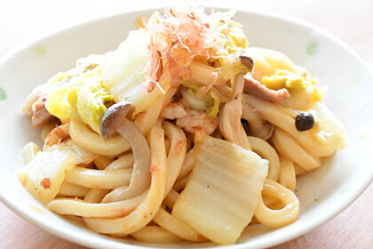 白菜の蒸し焼きうどん